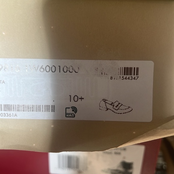 Black Gucci Slip On - Picture 8 of 8